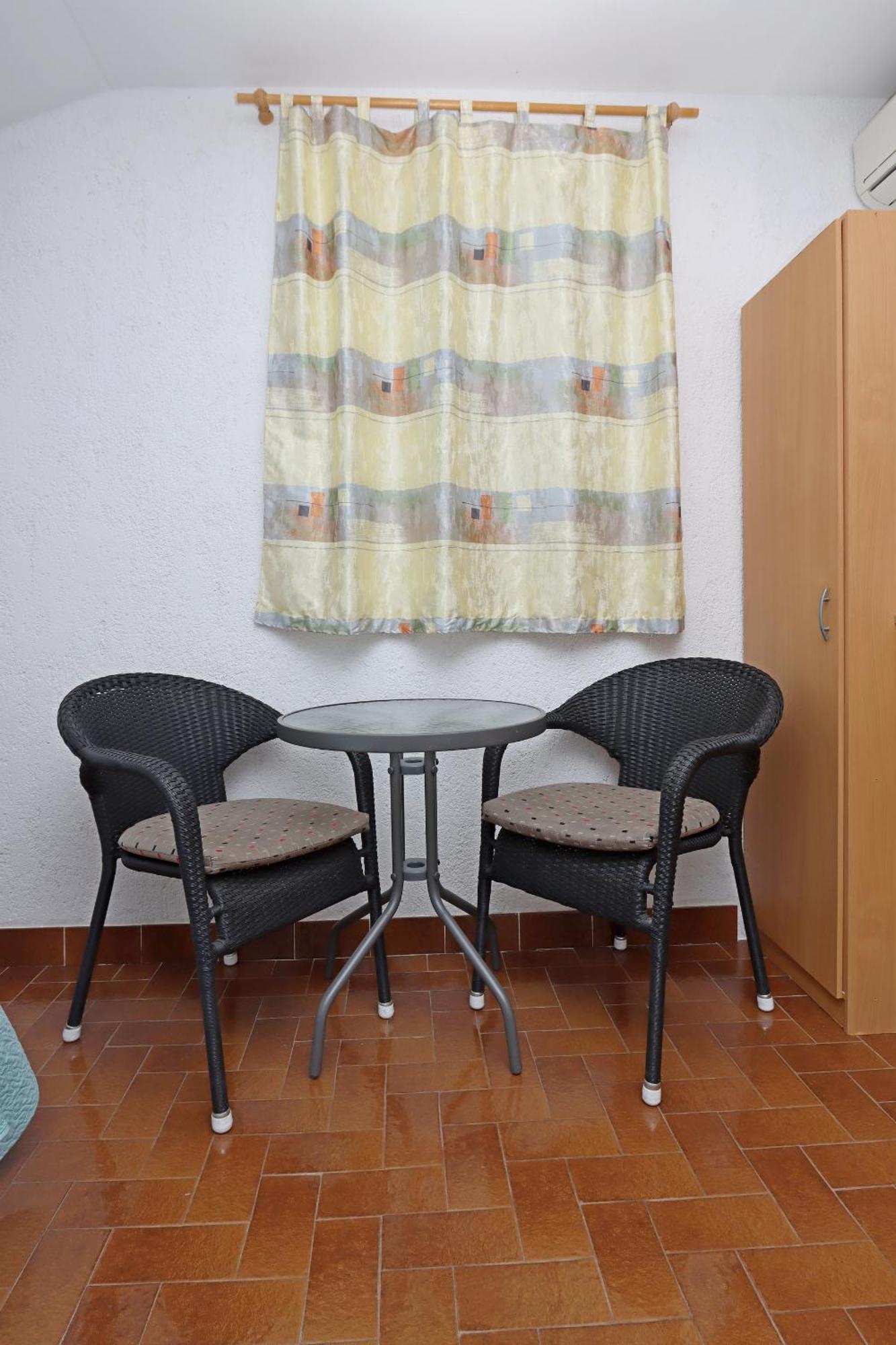 Apartments With A Parking Space Kornic, Krk - 415 Экстерьер фото