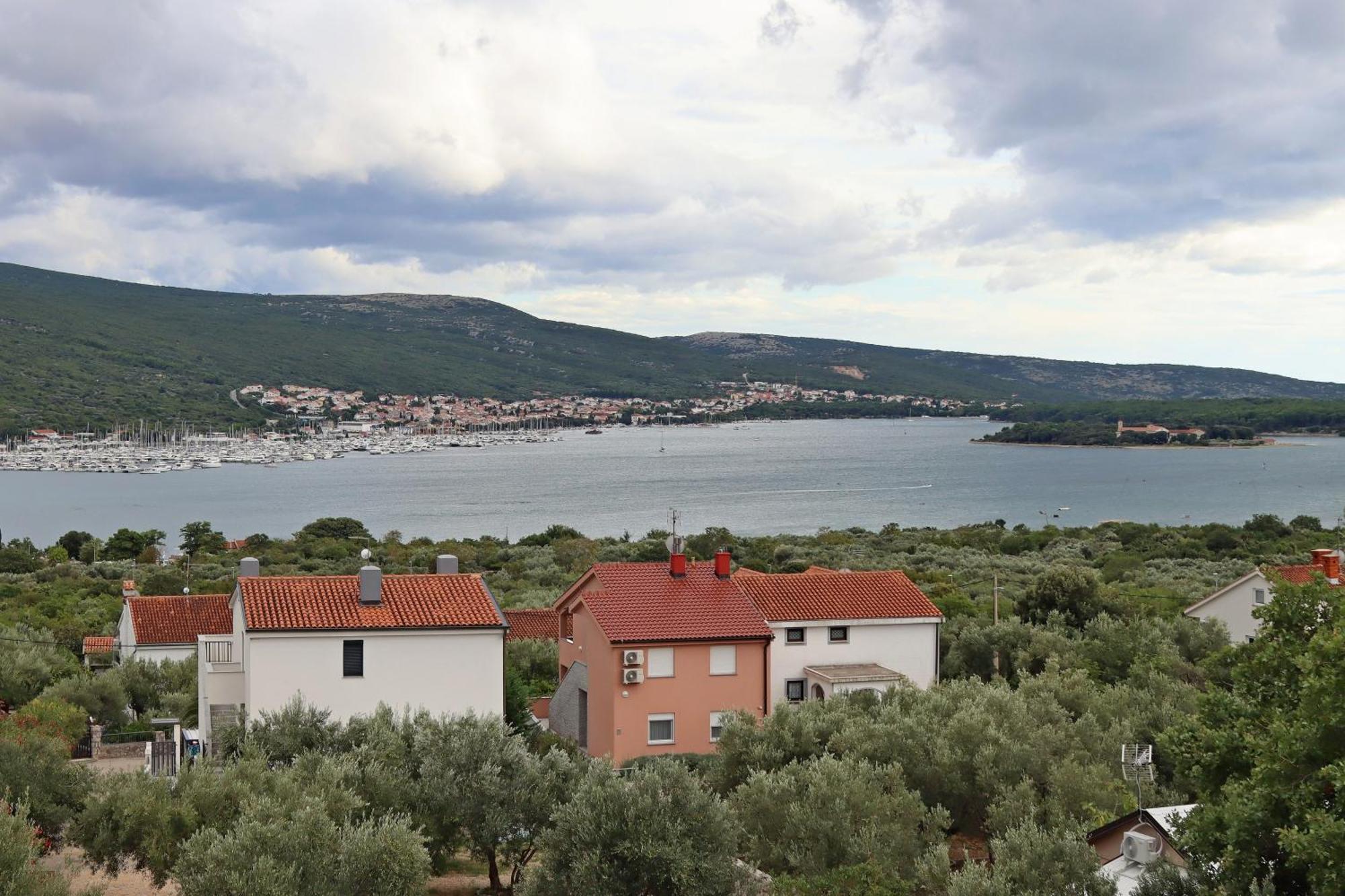 Apartments With A Parking Space Kornic, Krk - 415 Экстерьер фото