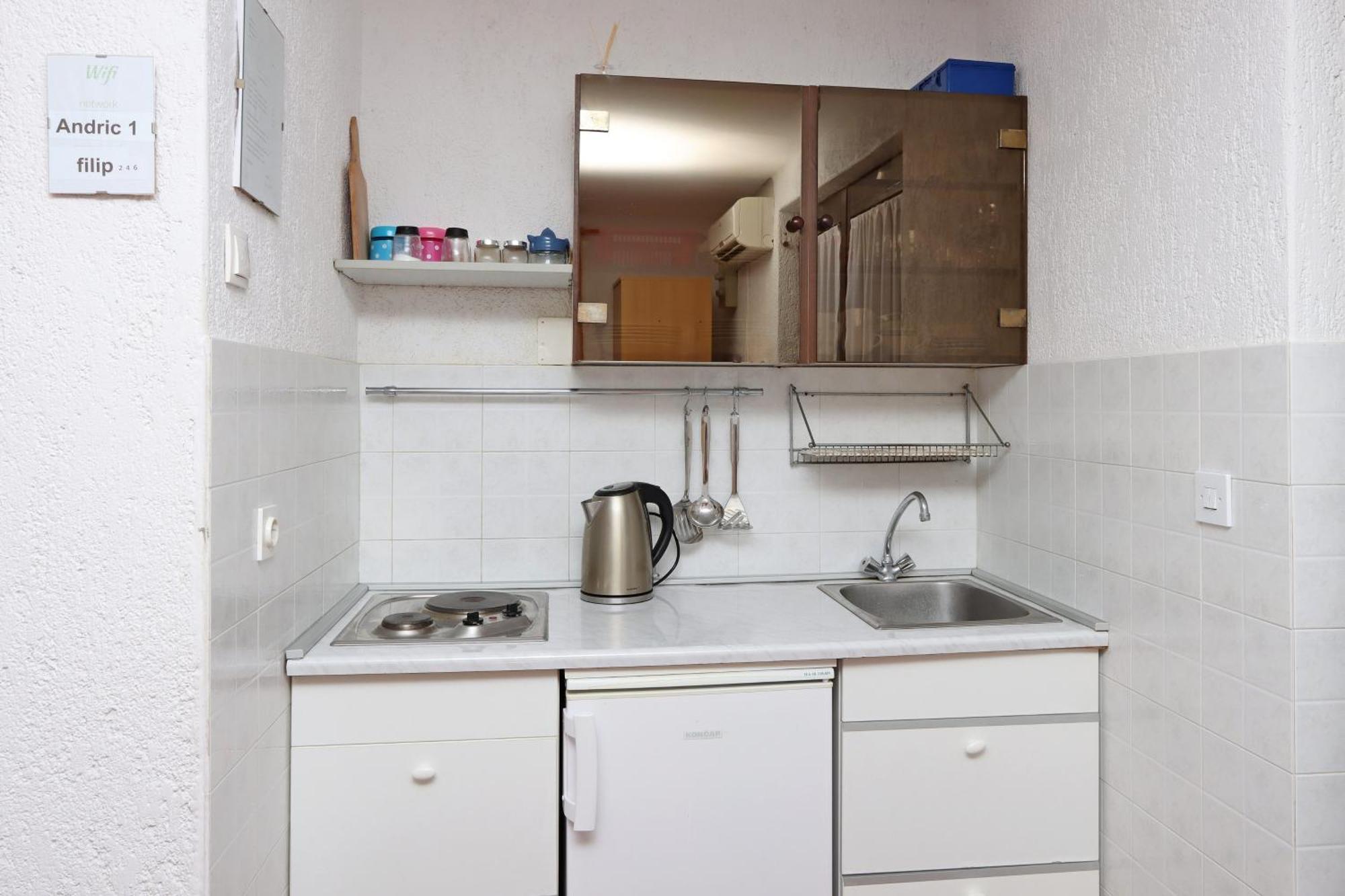 Apartments With A Parking Space Kornic, Krk - 415 Номер фото