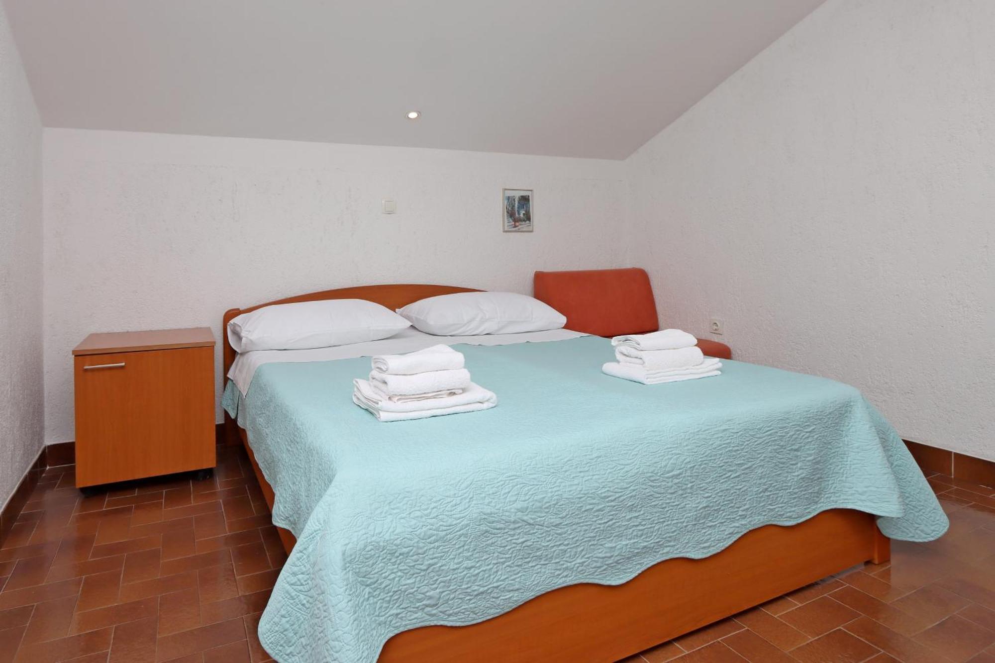 Apartments With A Parking Space Kornic, Krk - 415 Номер фото